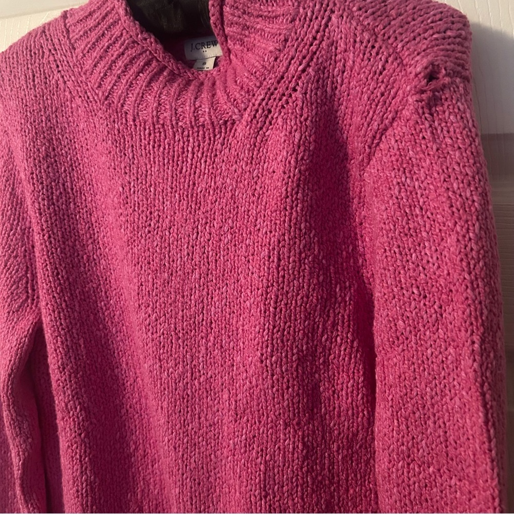 J. Crew Pink Women's Rollneck Sweater, NWT w/ Flaw (Easy Fix Stitch on the Seam) - Picture 6 of 6